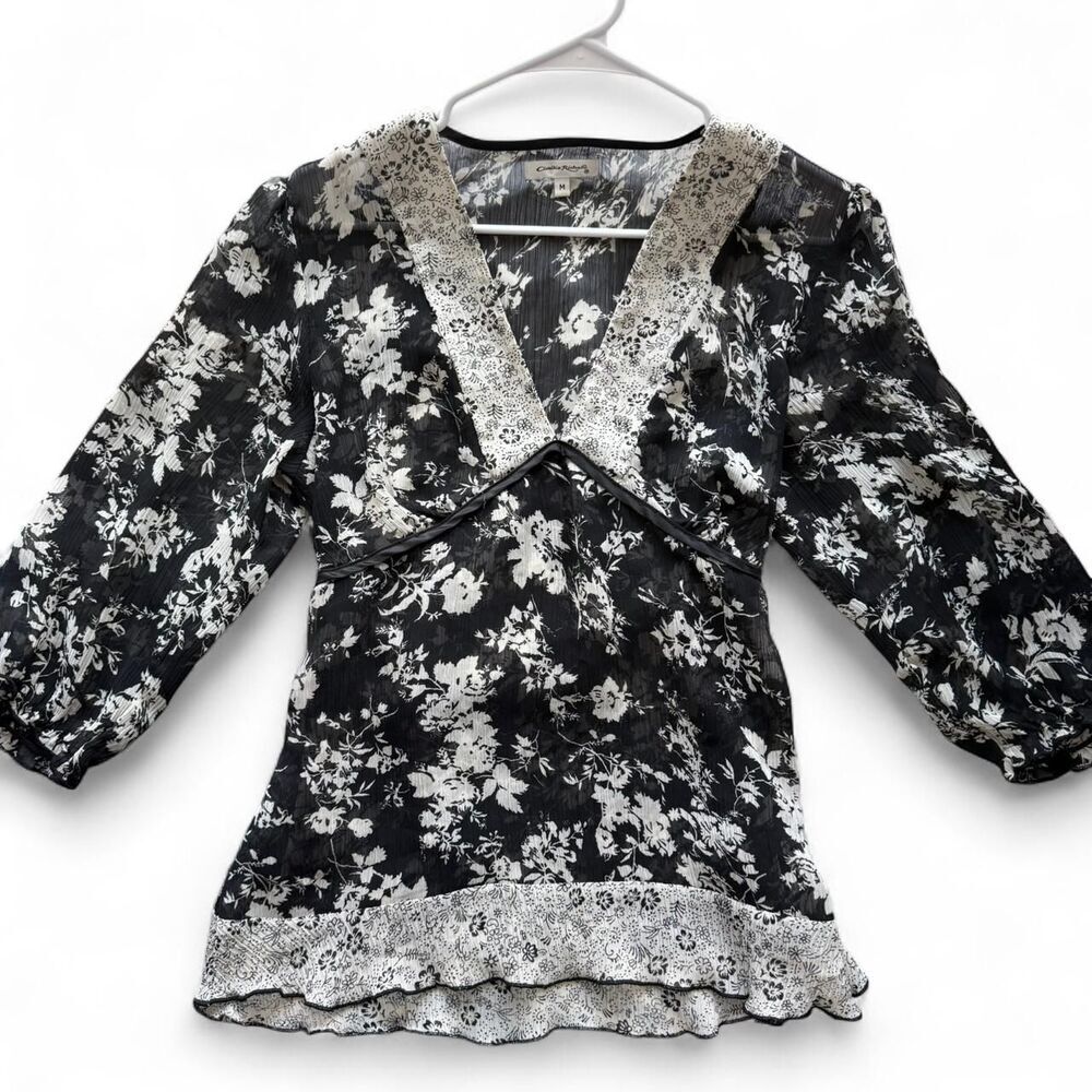 STUNNING VINTAGE Y2K Fairycore Black & White floral Babydoll blouse